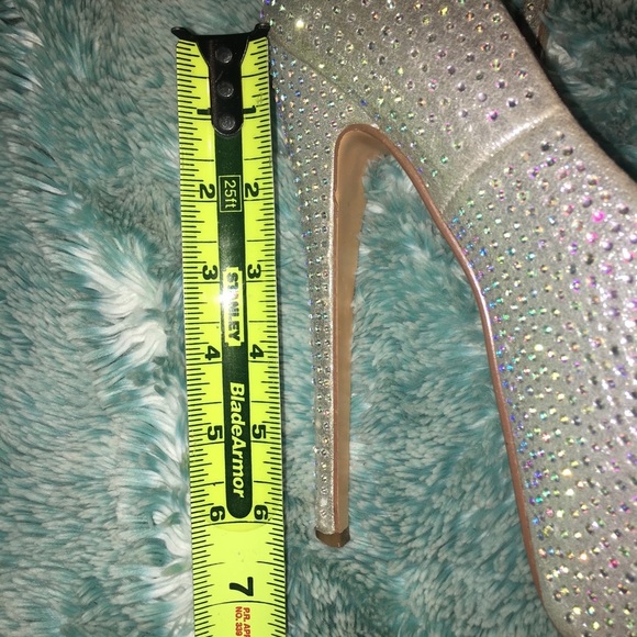 Delicacy Sexy Rhinestone Pump Heels - Picture 3 of 8